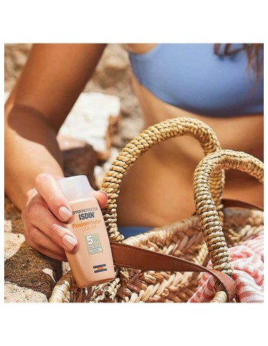 FOTOPROTECTOR ISDIN SPF 50 FUSION WATER COLOR  1 ENVASE 50 M